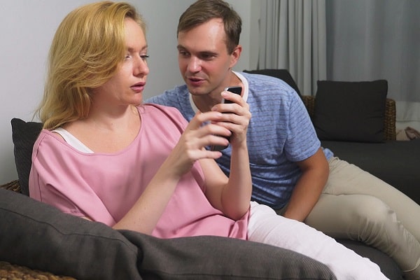 Distracted Wife Taking Husband For Granted